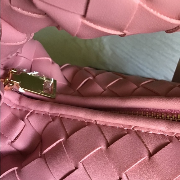 Pink - Picture 3 of 5